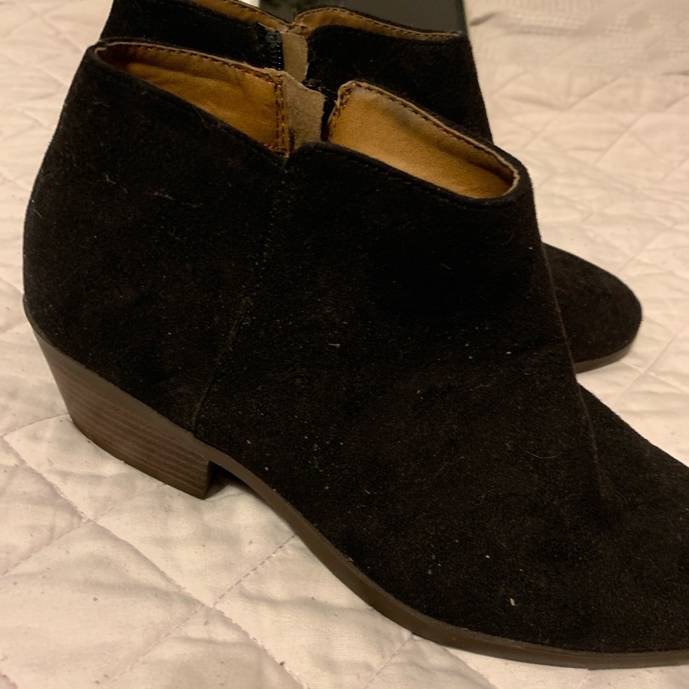 Black boots